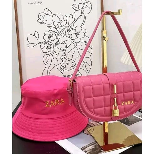 Fashion bag store
