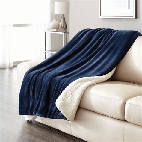 Costco white blanket outlet