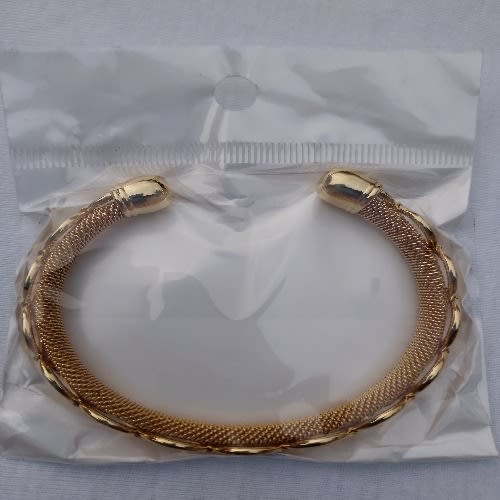 Bracelet-  Gold.