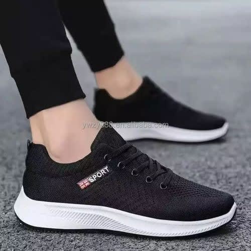 Sneaker - Black/White Sneakers.