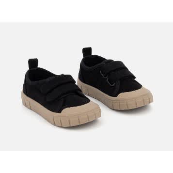 Bumper Sneakers - Black.