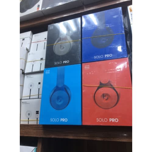 Beats Solo Pro Wireless Noise Cancelling Headphones - View 2