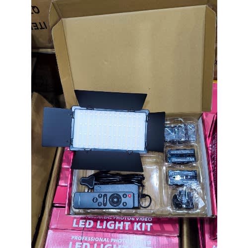 Led600 Rgb Professional Photo & Video Led Light Kit Varicolor  2battery+changer Dock+stand - View 9