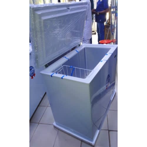 Energy Saving Chest Freezer - 4 Days Frozen Without Power - 200L - White - View 3
