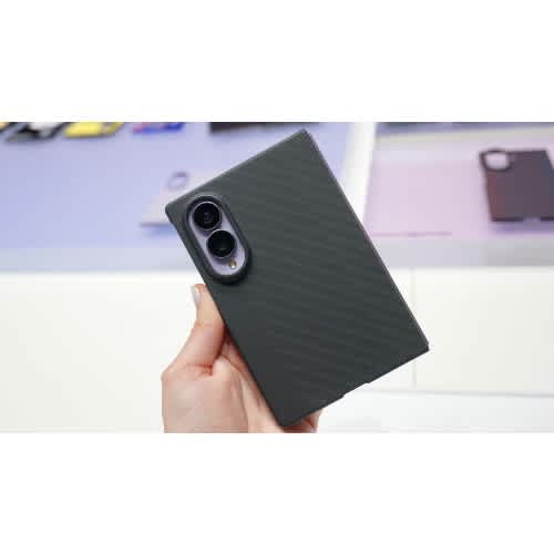 Carbon Magnet Case For Samsung Galaxy Z Fold 8 - Black - View 3