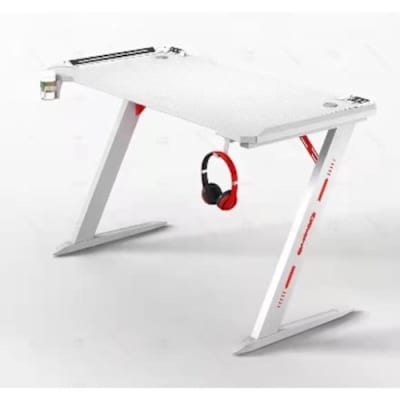 White Z Leg Home And Office Gaming Table With Led Light 1.4mt