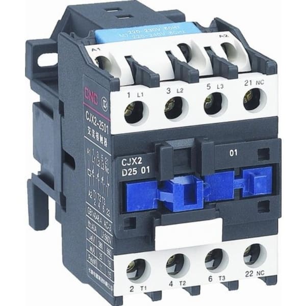 Electrical contactor outlet