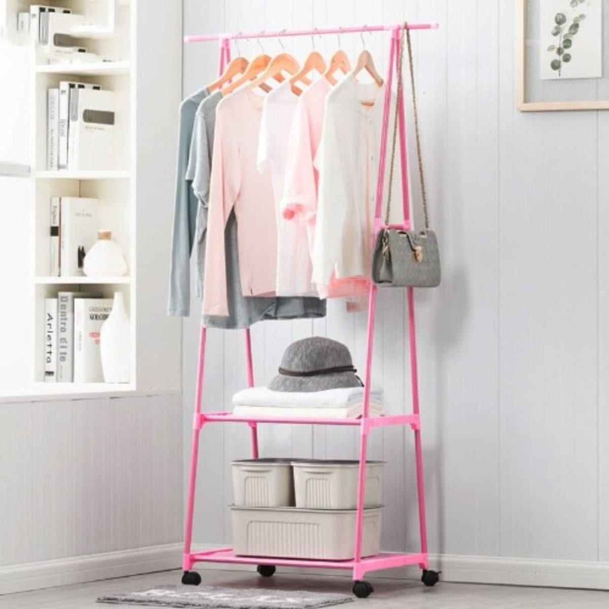 Triangle clothing rack 2025