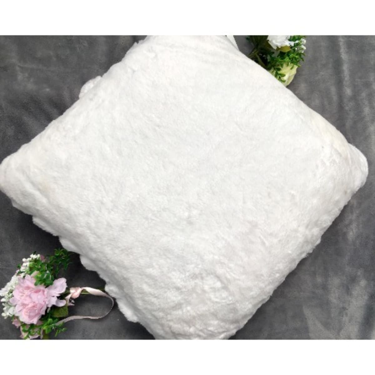 Threshold toss pillow shop 24x24