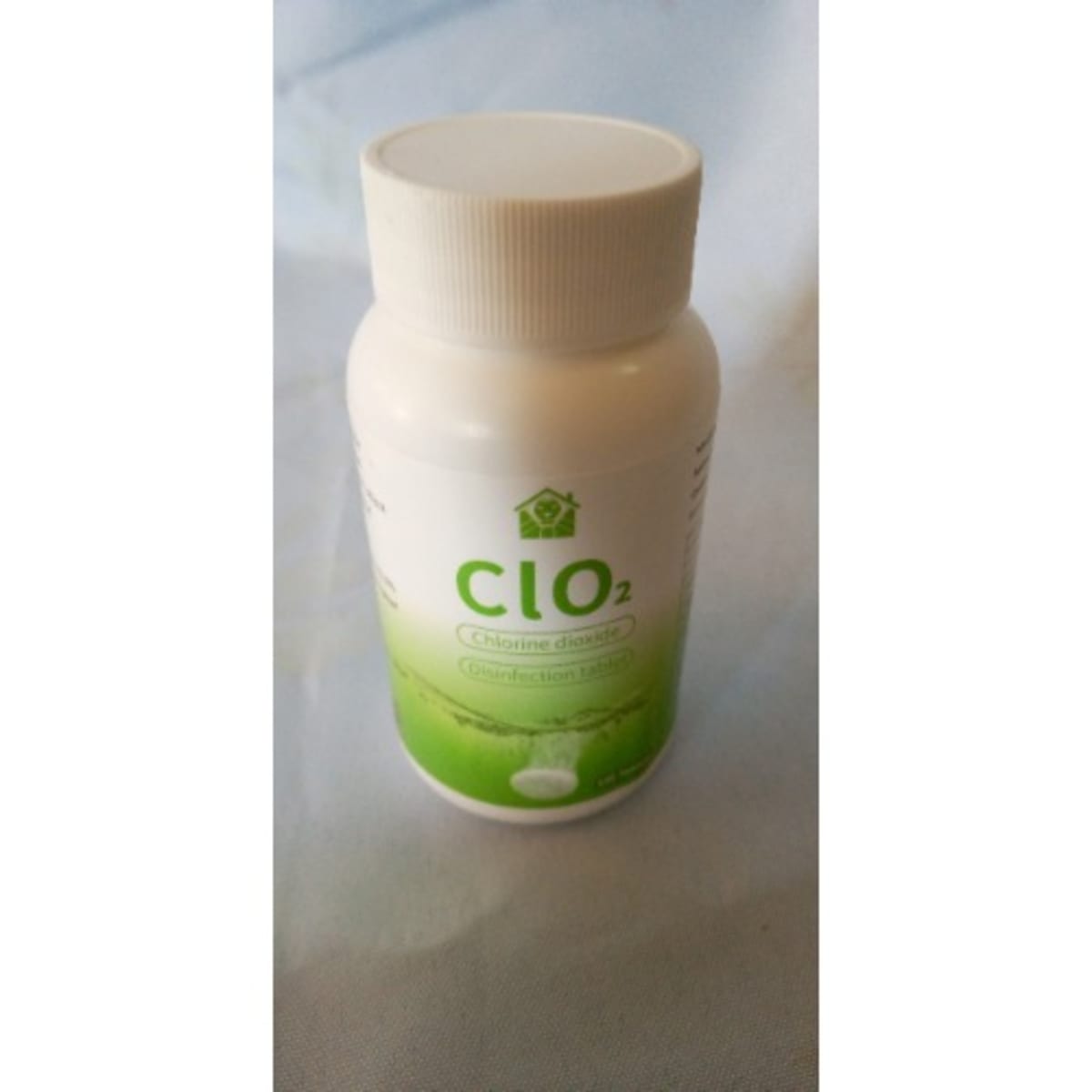 Chlorine outlet dioxide disinfectant