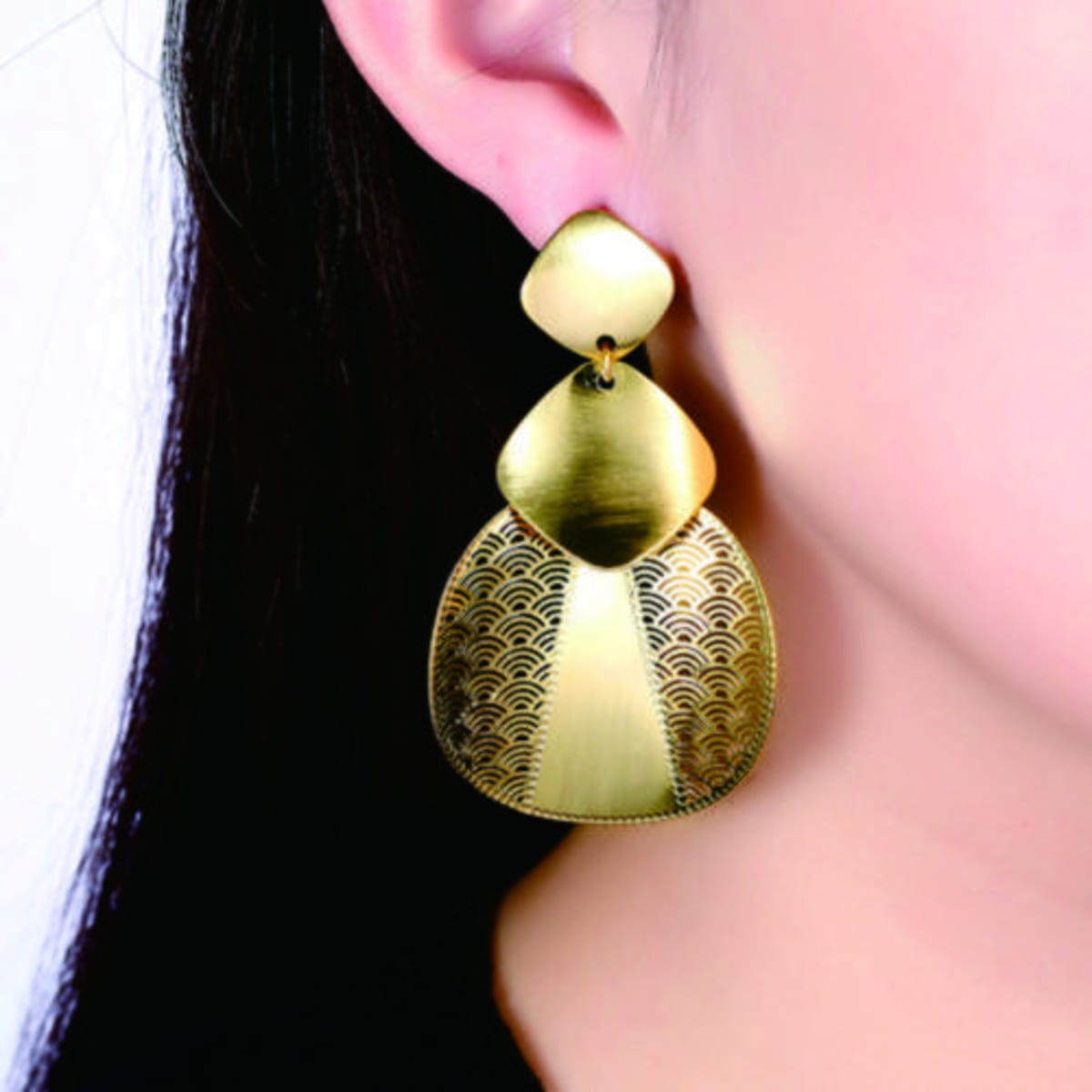 Gold earrings deals new pattern