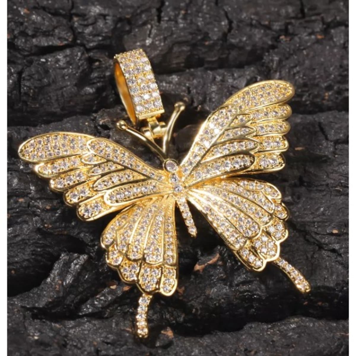 Iced out butterfly pendant outlet
