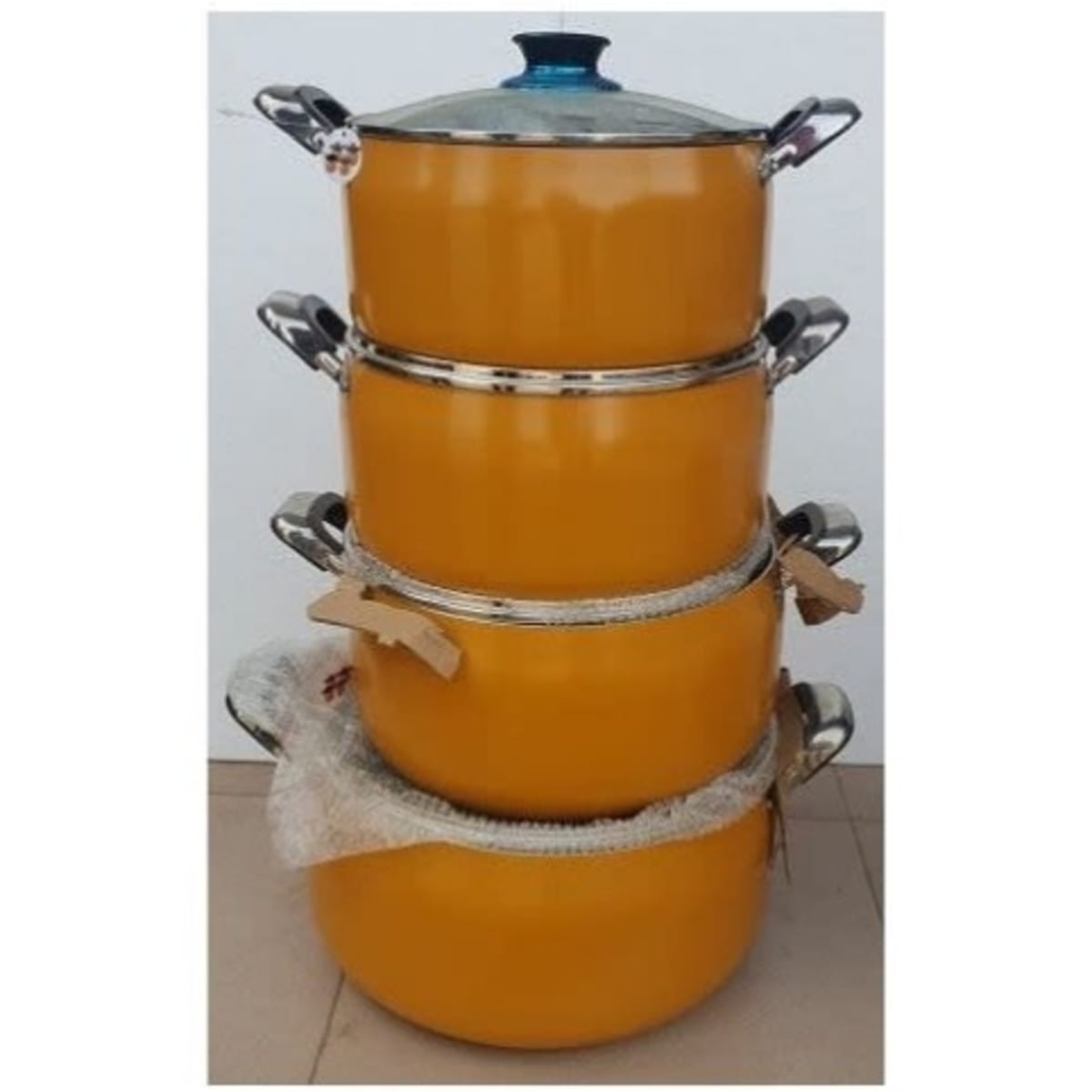 Large aluminium cooking pots (50kg rice)