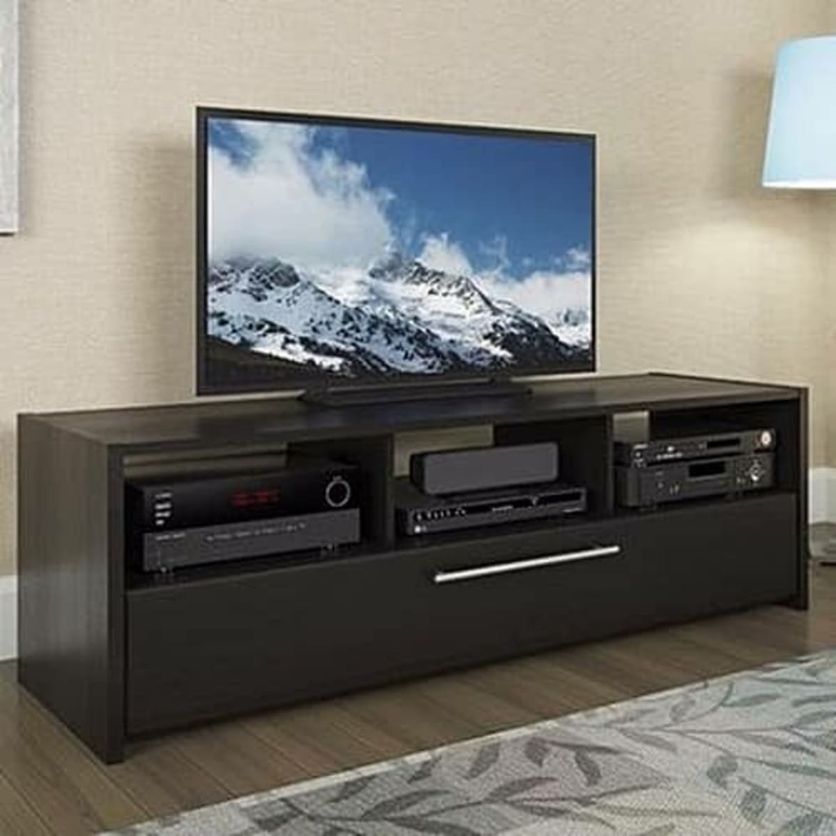 Tv shelf outlet