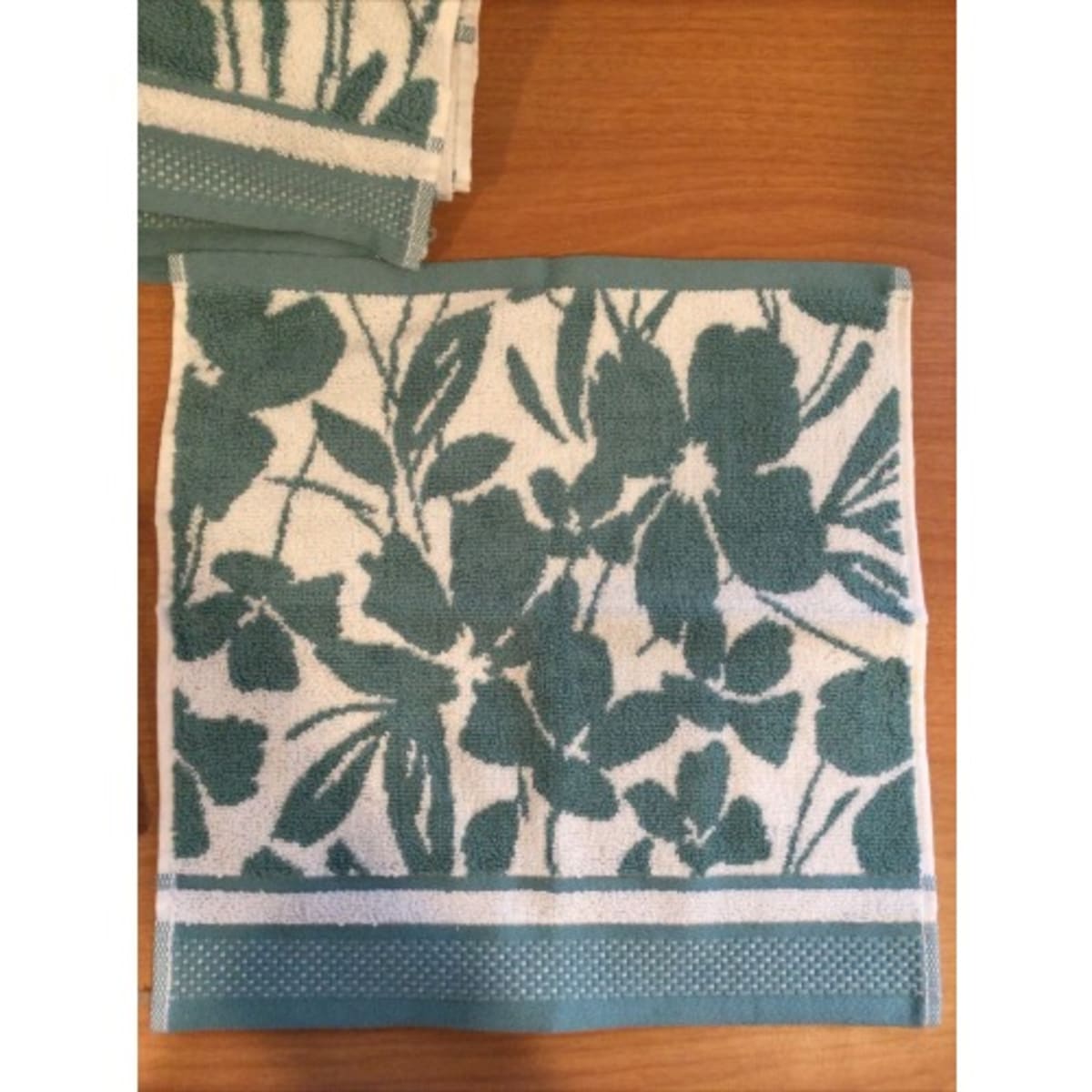 Loftex towels top