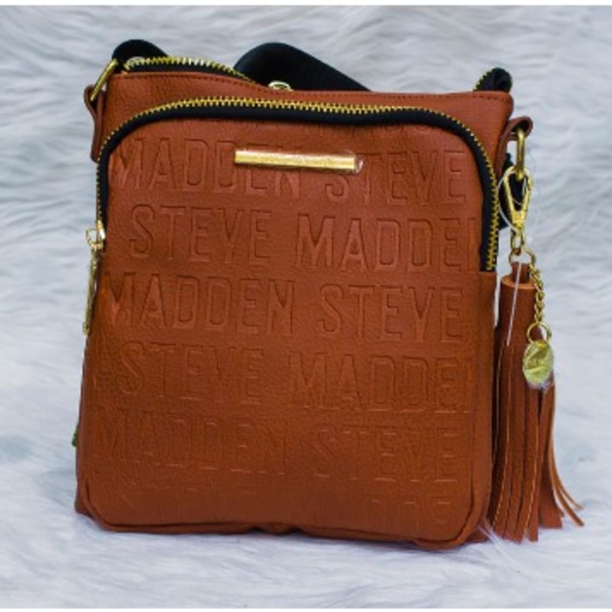 Steve madden store hand purse