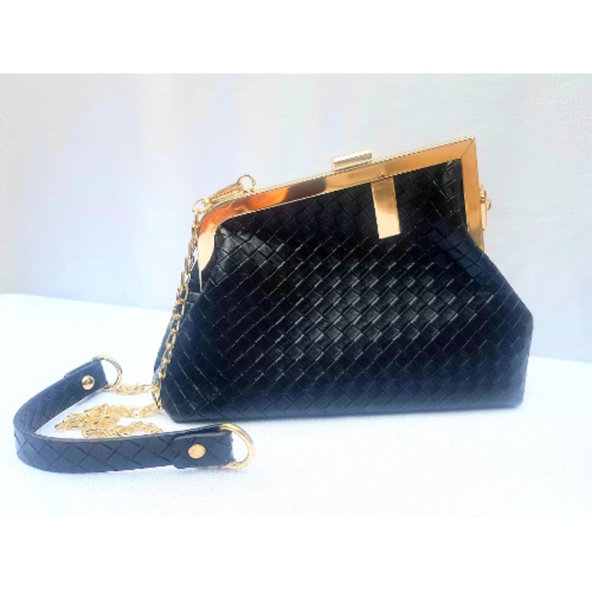 Black clutch with on sale chain