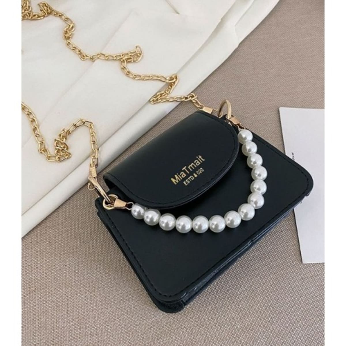 Black hotsell cute bags