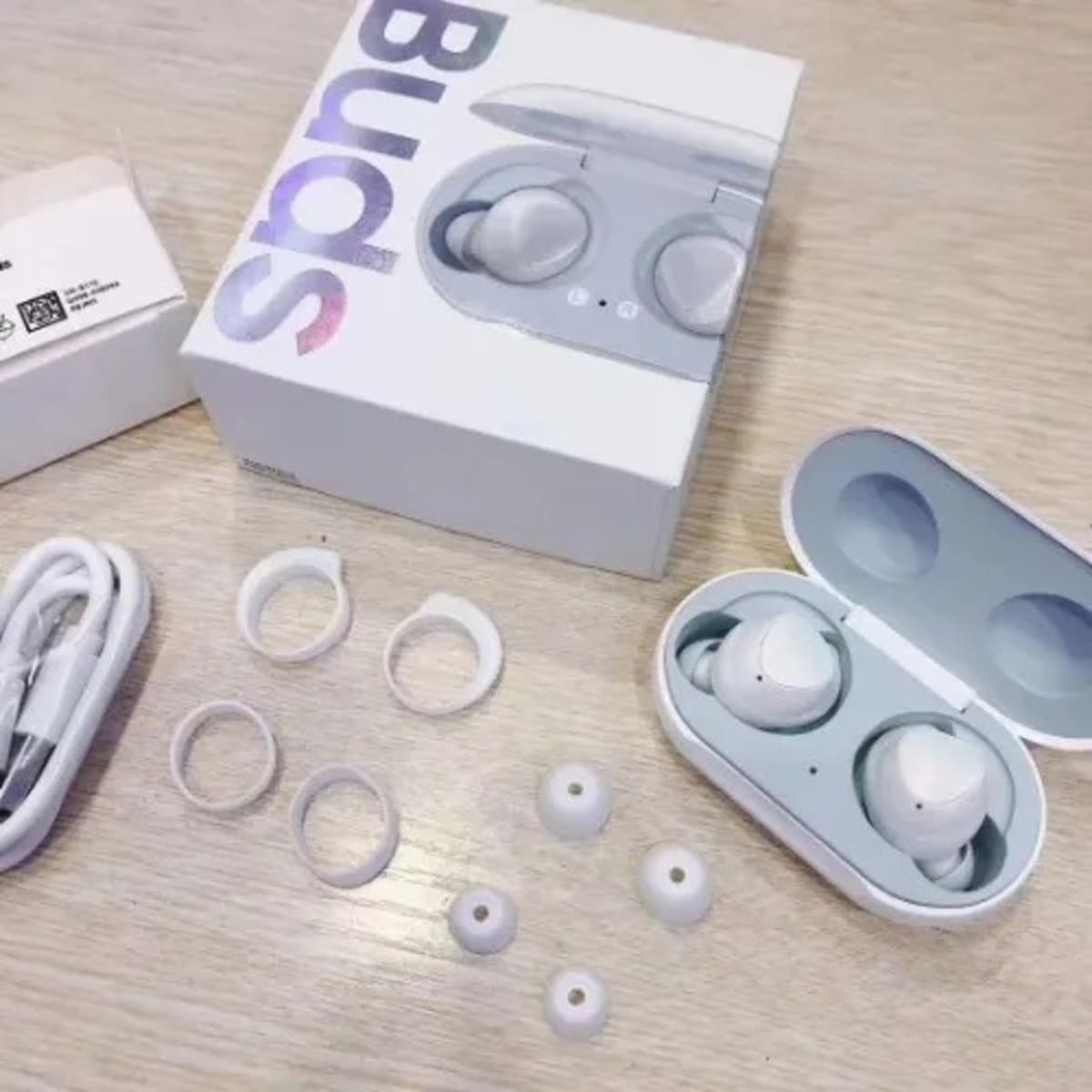 Akg shop earbuds bluetooth