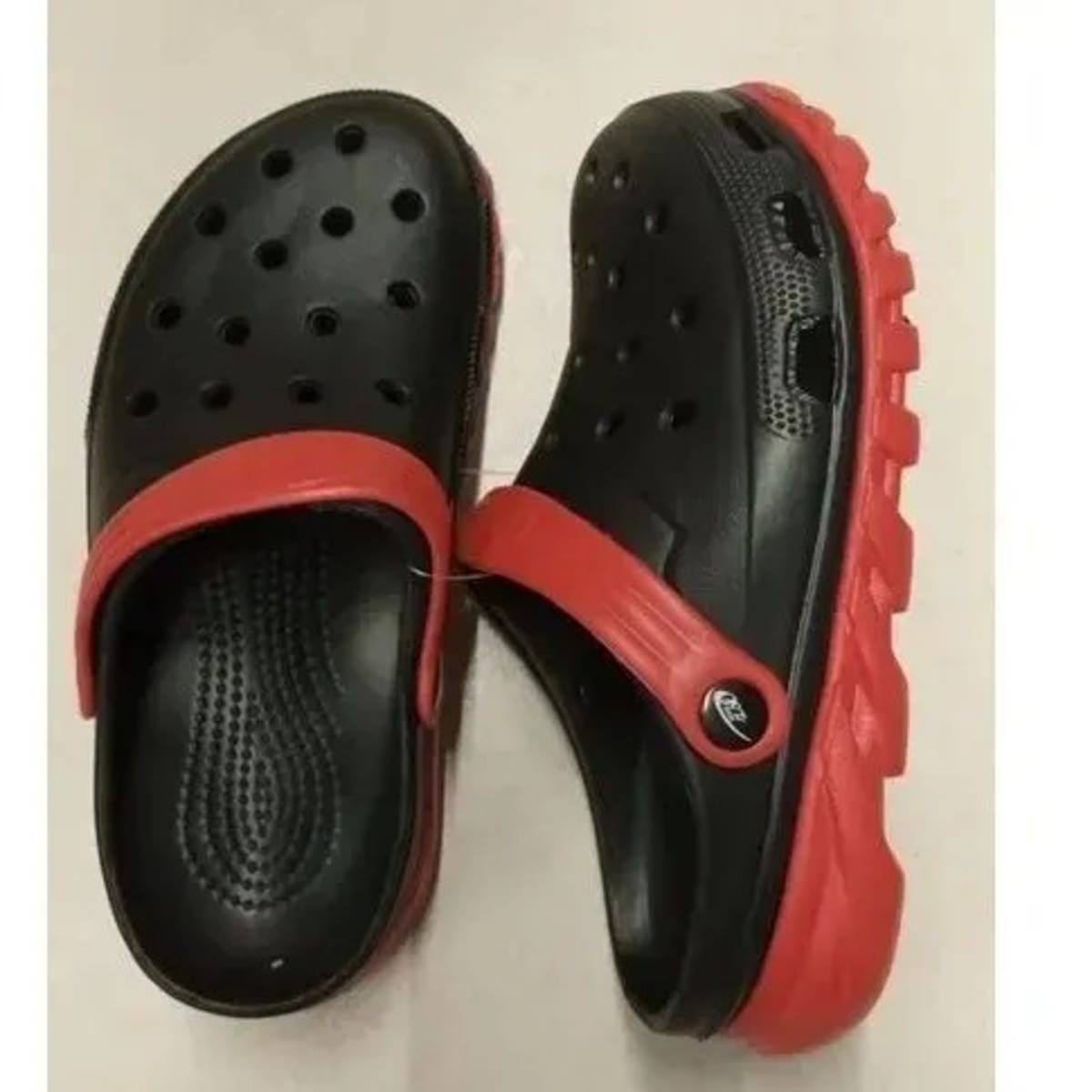 Crocs fashion shop house