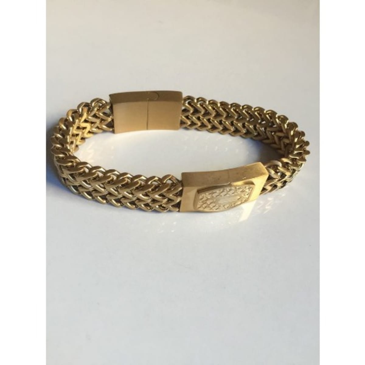 Mens gold new arrivals bracelets near me