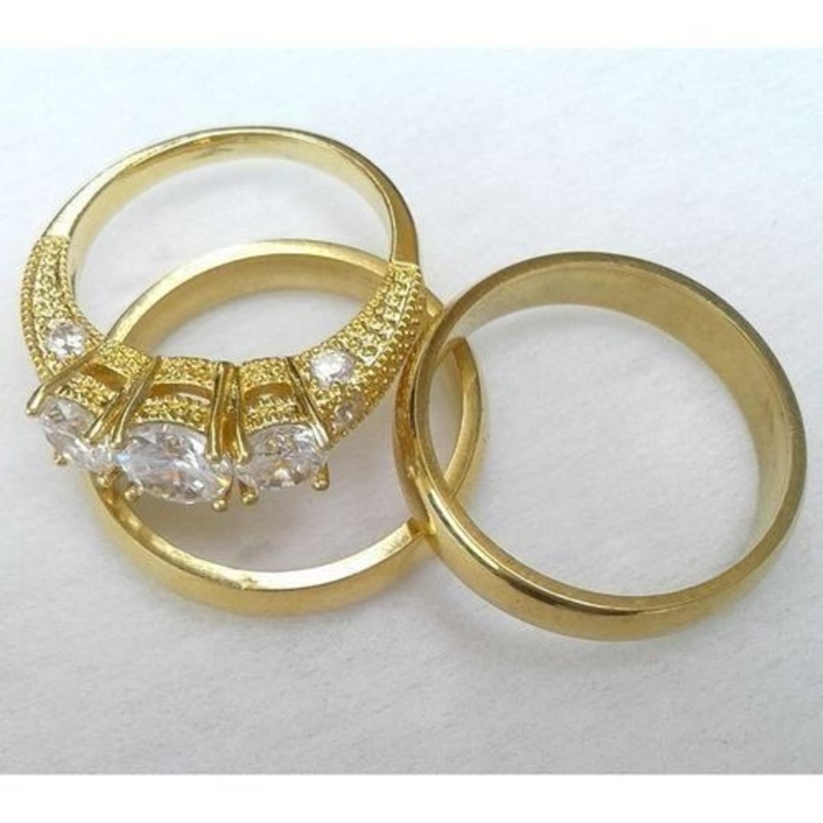 Gold wedding rings and prices store
