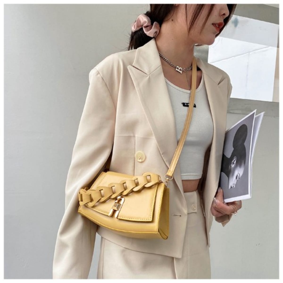 Ladies top fashionable bag