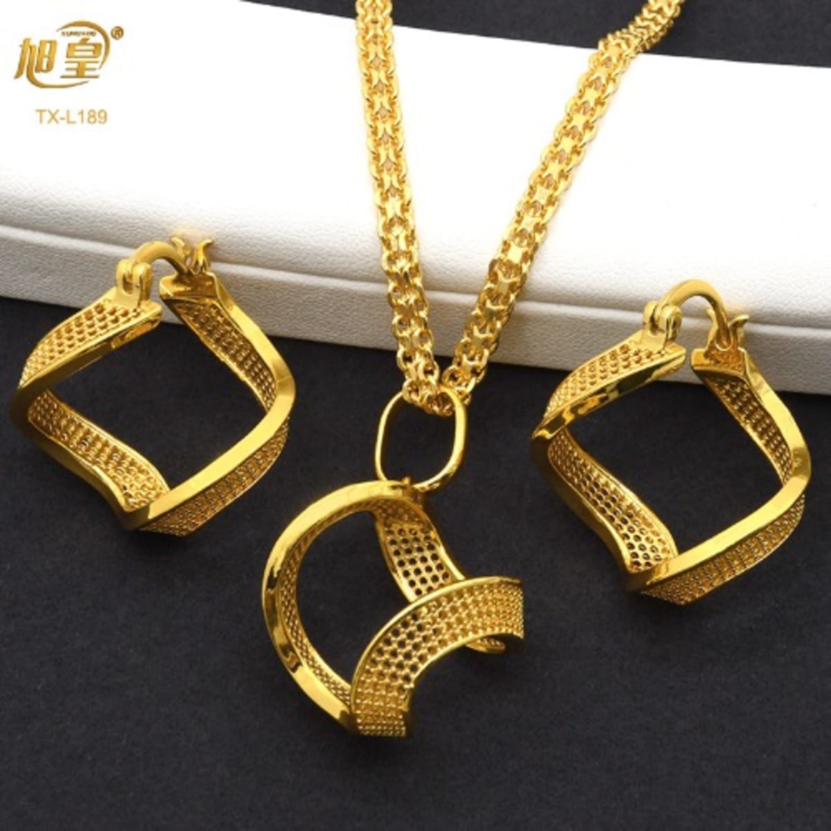 Gold earring on sale and chain set