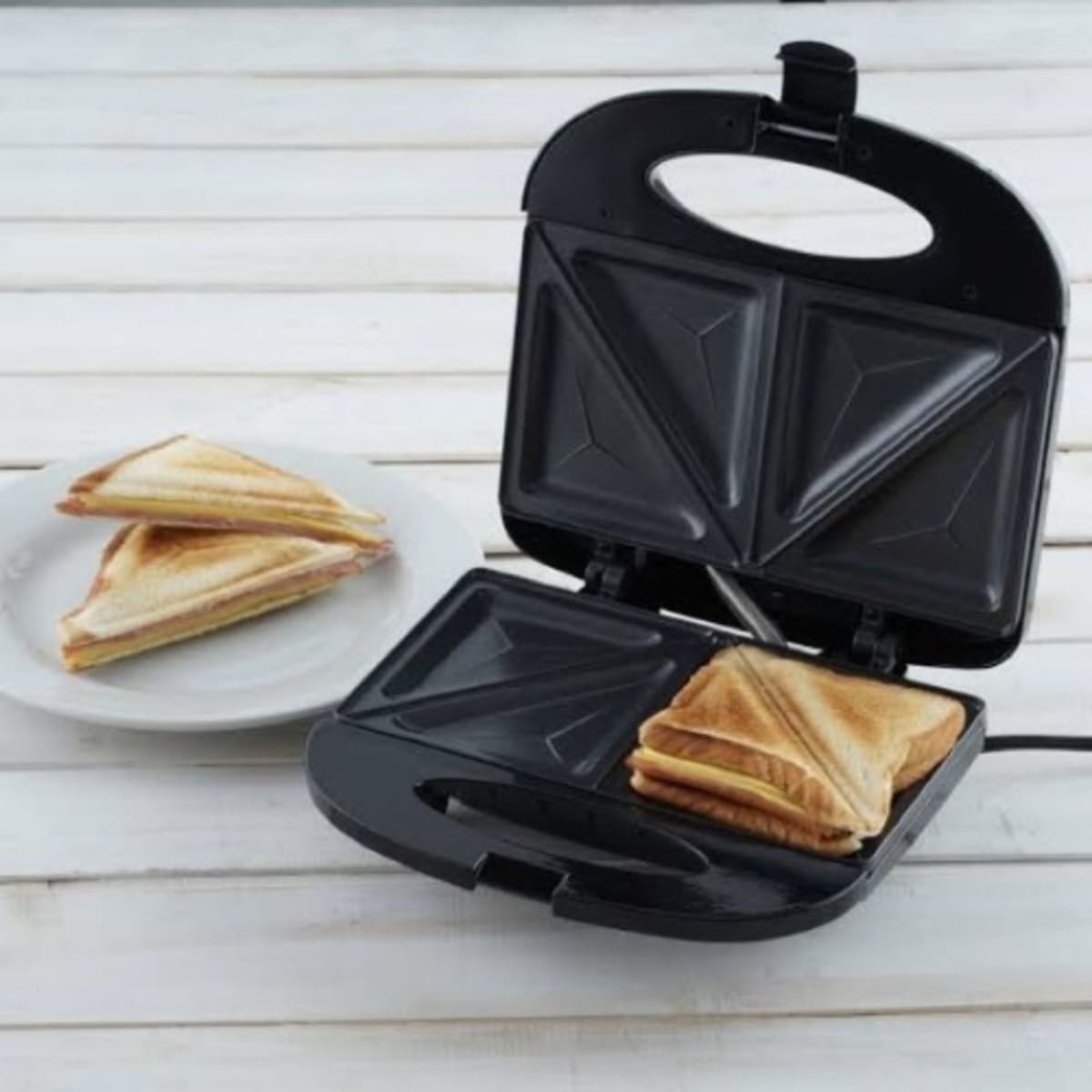 Crown Star Bread Toaster- 4 Slice - 750W