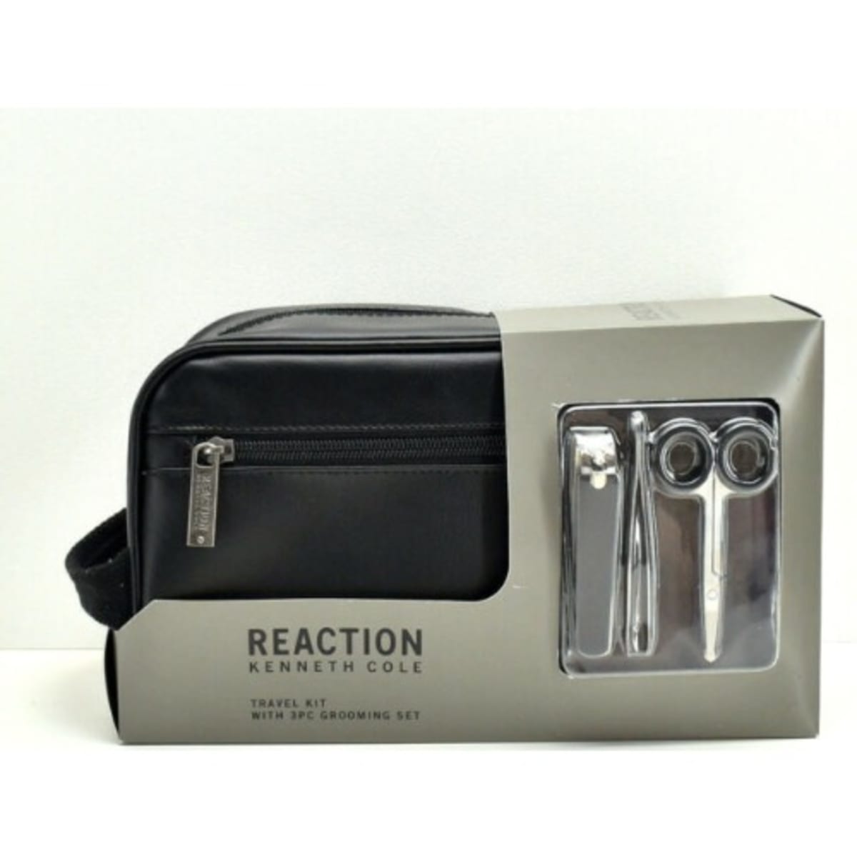Kenneth cole toiletry bag 2025