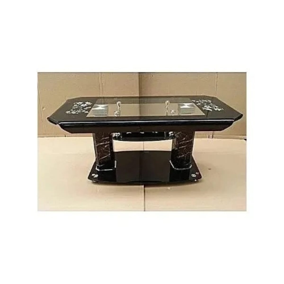 Coffee table shop curved edges