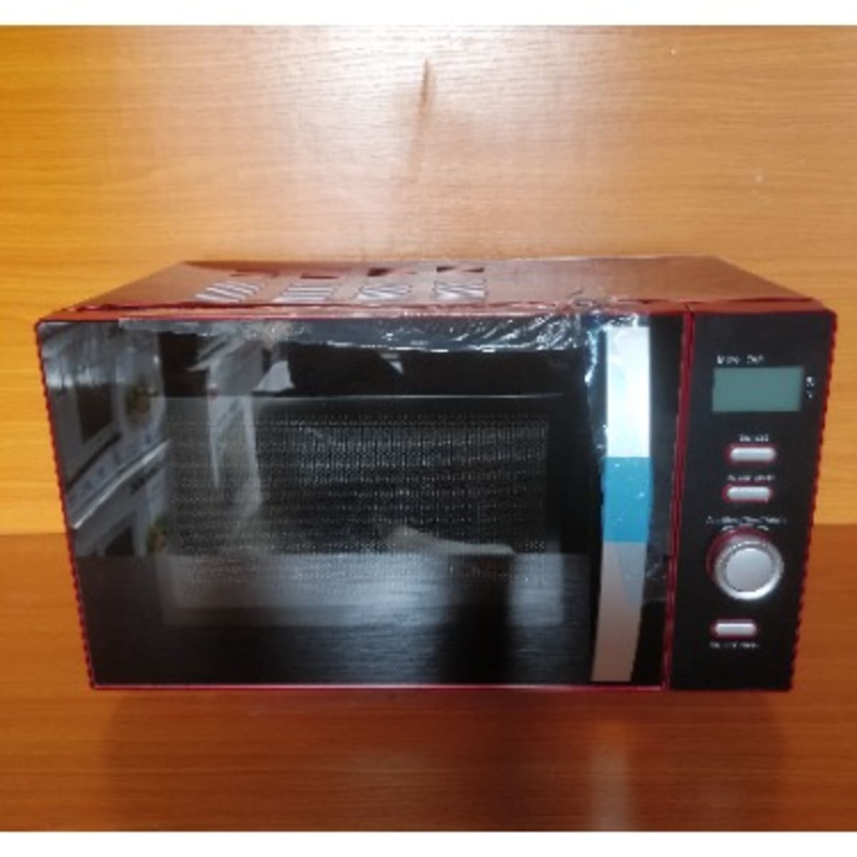 Dunelm top black microwave