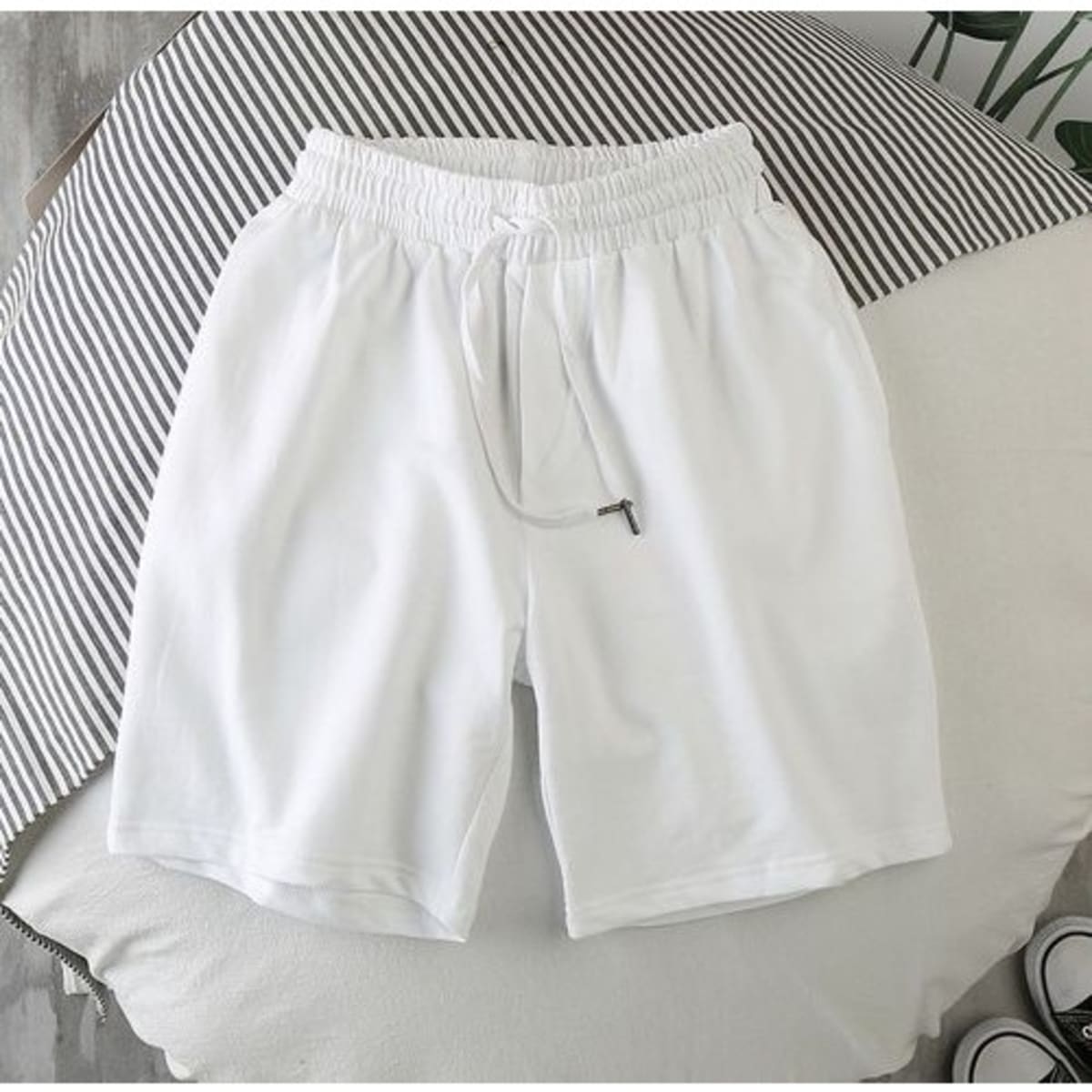 White athletic shorts mens shop
