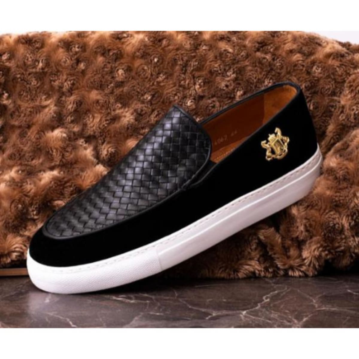 Guys slip outlet on shoes