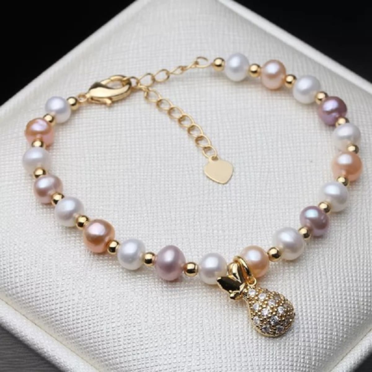 Natural freshwater pearl deals bracelet