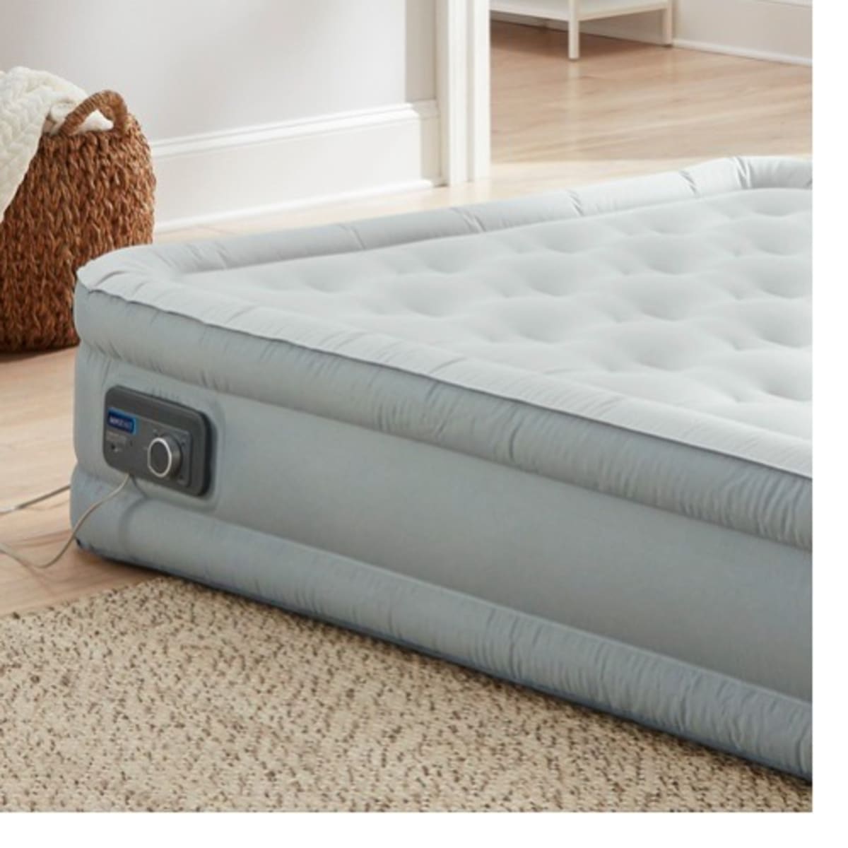 AeroBed Comfort Lock Queen Air Mattress