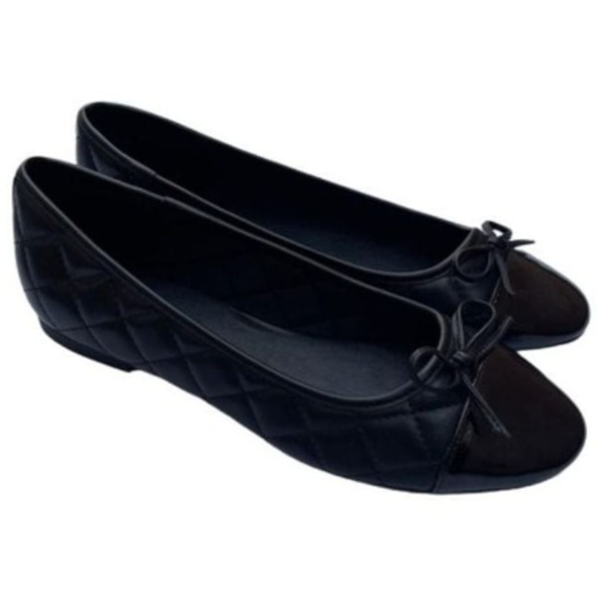 Black quilted outlet flat shoes