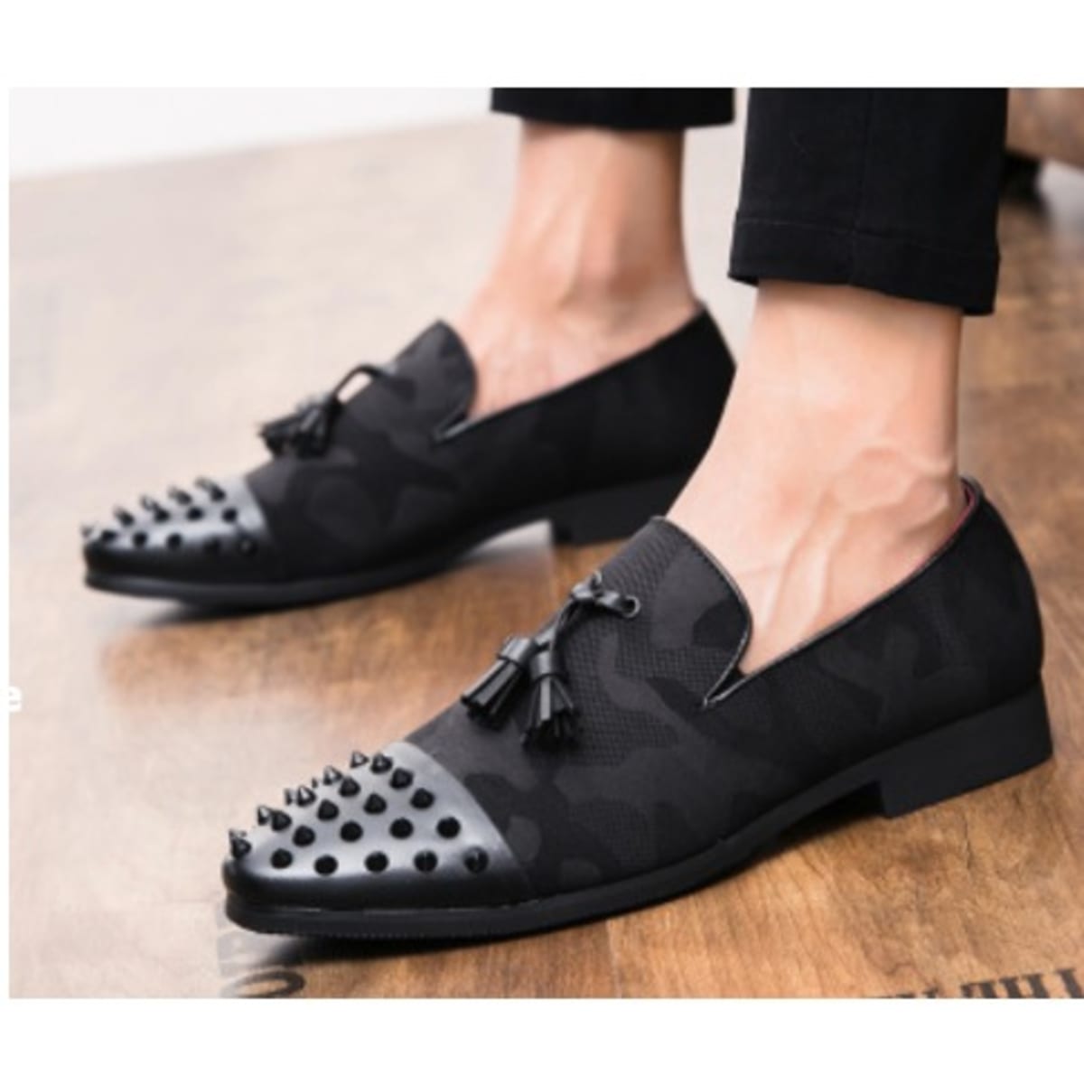 Pointed dress shoes hotsell