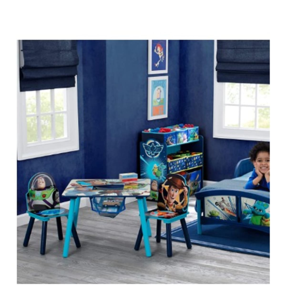 Toy story 4 sales table and chairs