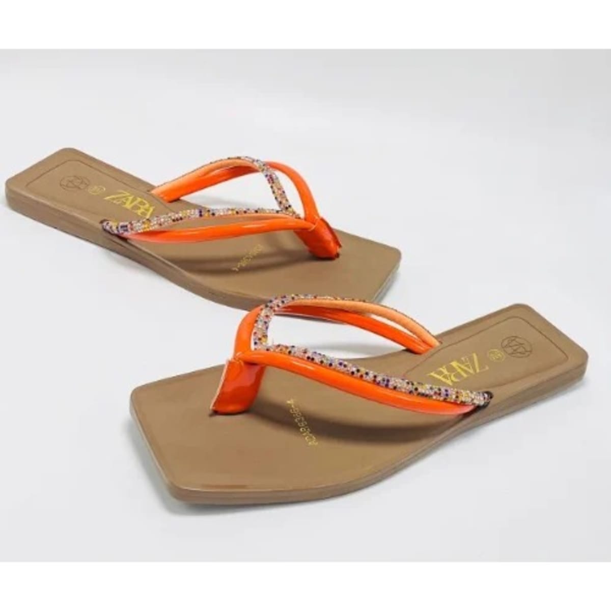 Flat discount slippers design