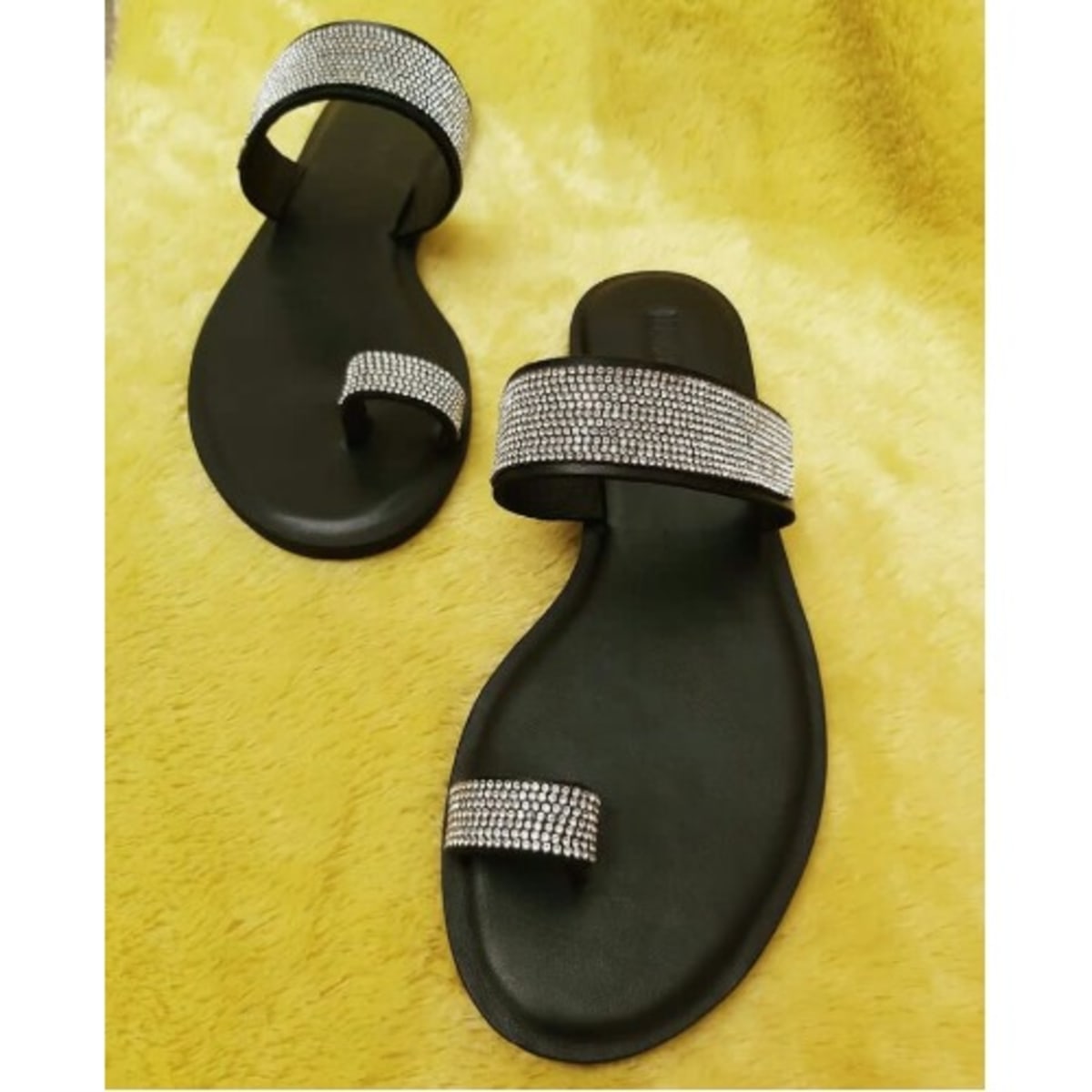Fashion Front Glitter Female Leather Slippers Black Konga