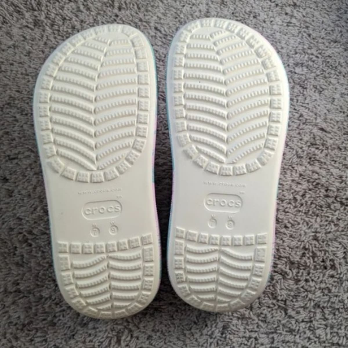 Crocs Spring Break Crush Clog Platforms Size 9 Women s 7 Mens