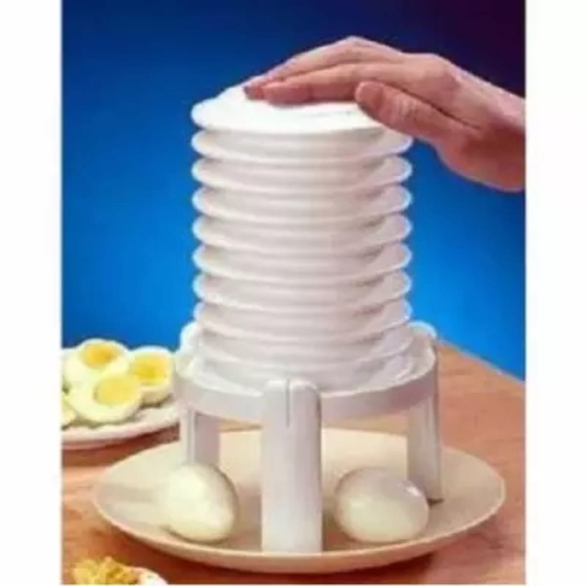 Try It: Eggstractor boiled egg peeler