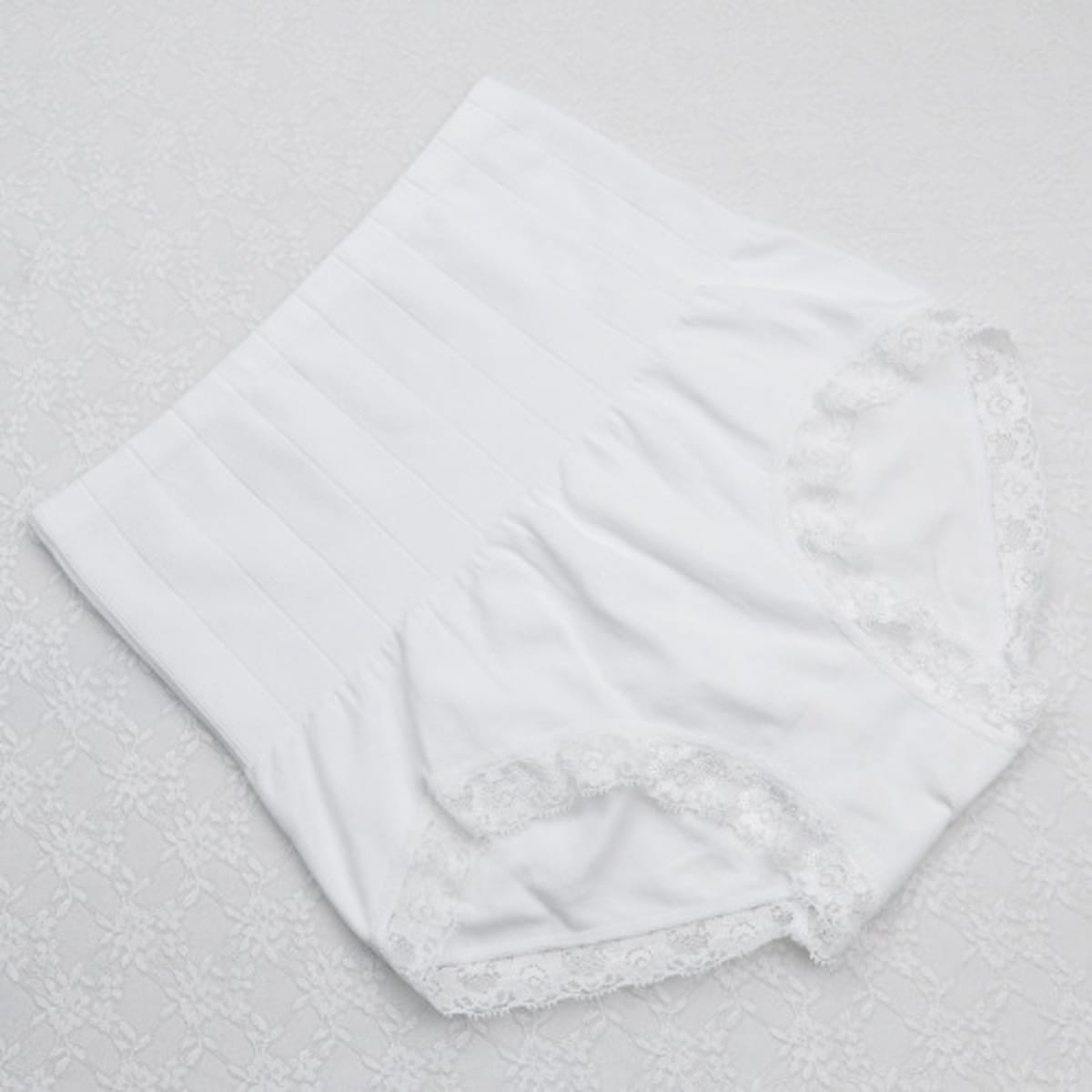 Munafie Seamless Slimming Panty Girdle – White