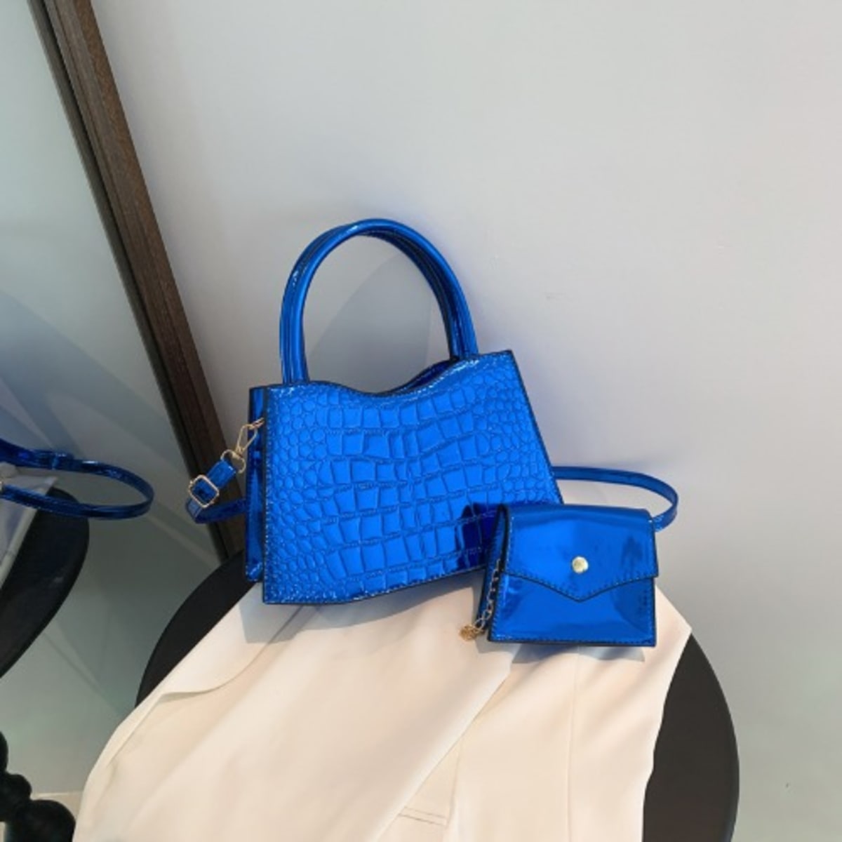 Navy blue shop small handbag