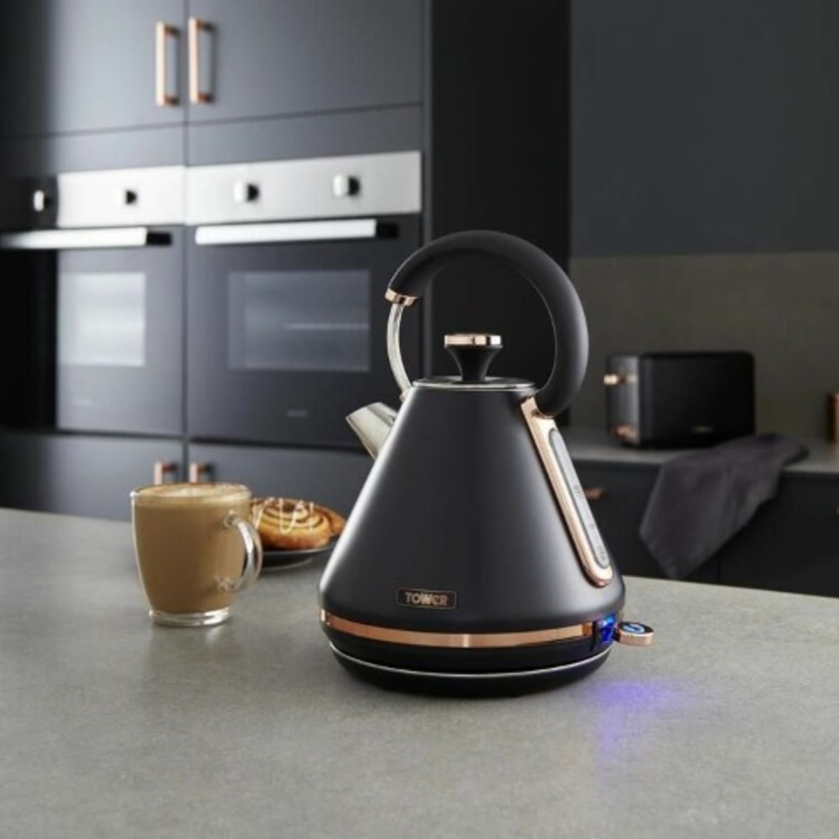 Tower Gold Cavaletto Pyramid Kettle Black Rose Gold 3Kw 1.7