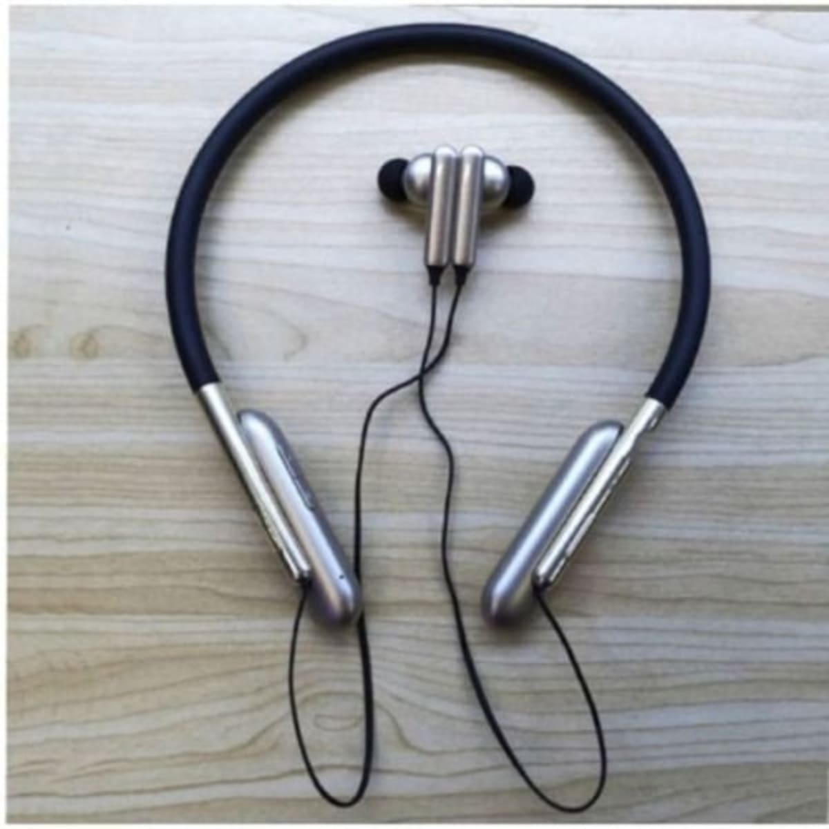 Samsung Level U Pro Wireless Bluetooth Neckband Earphones Gold