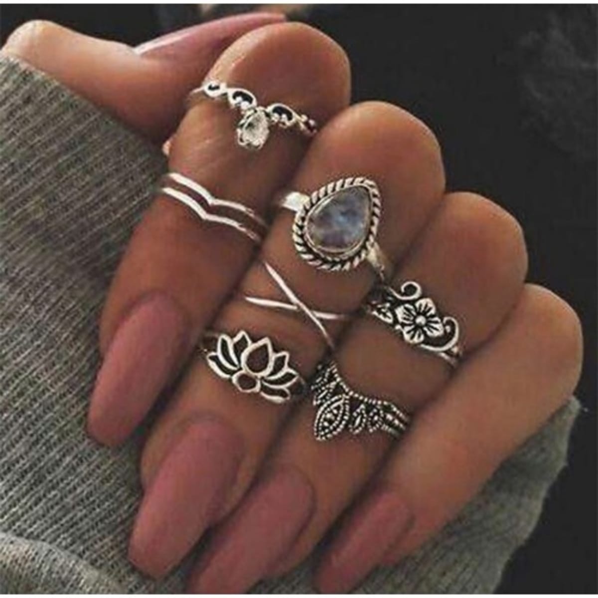 Women's outlet knuckle rings