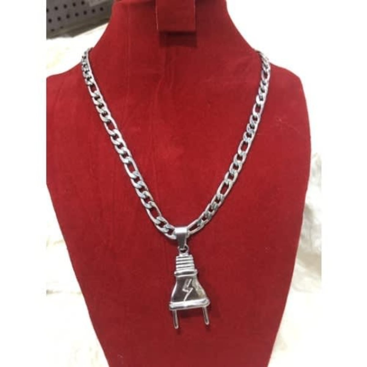 Plug necklace store