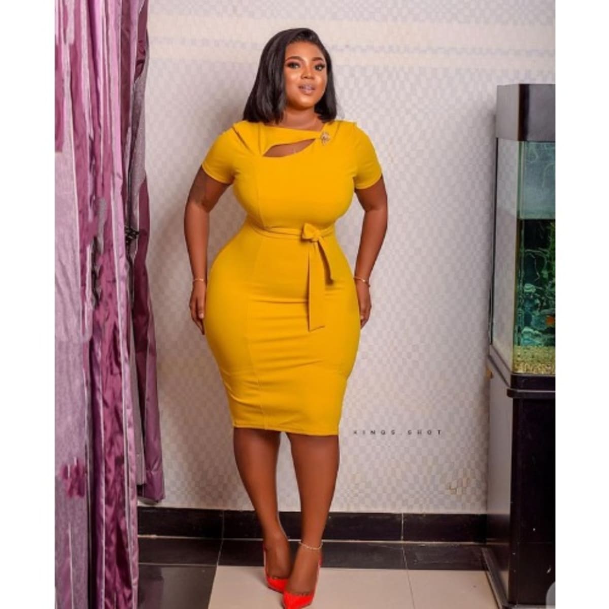 Yellow shop bodycon dress